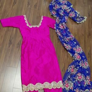 Indian pajami suit size medium, hot pink/purple